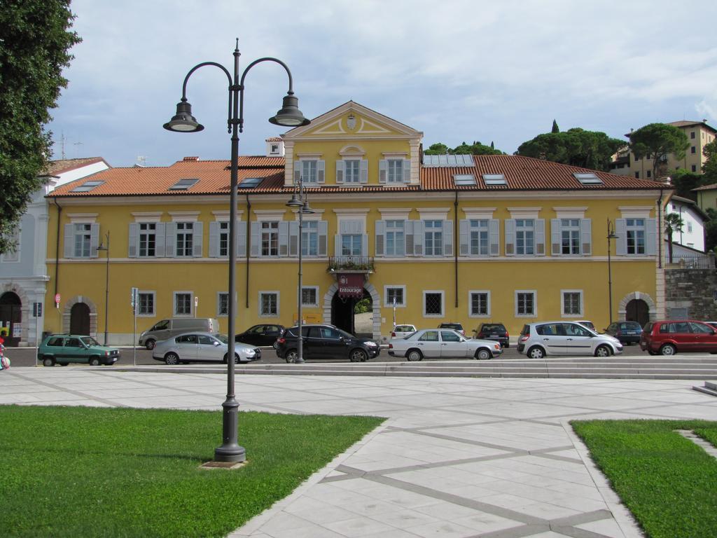 Grand Hotel Entourage - Palazzo Strassoldo Gorizia Bagian luar foto